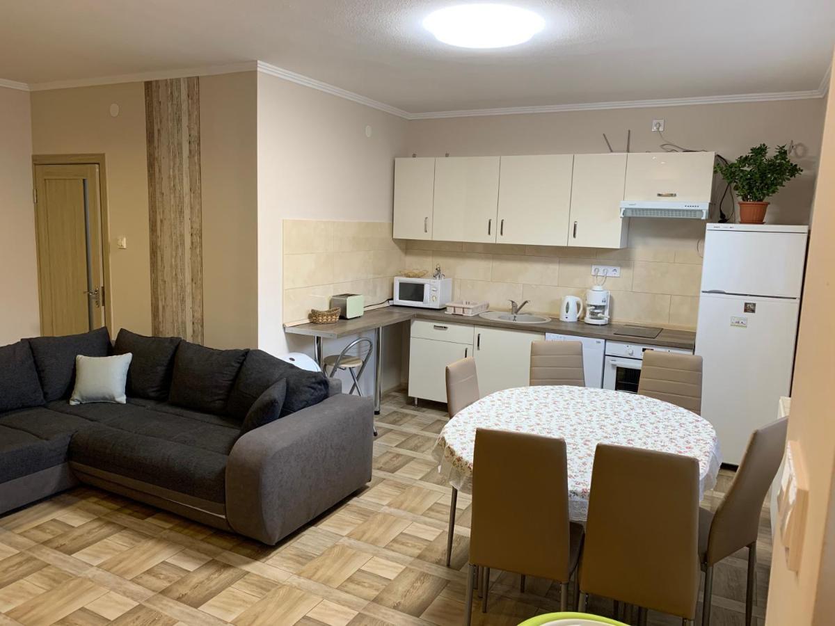 Gazlang Apartman Hajdúszoboszló Exterior foto